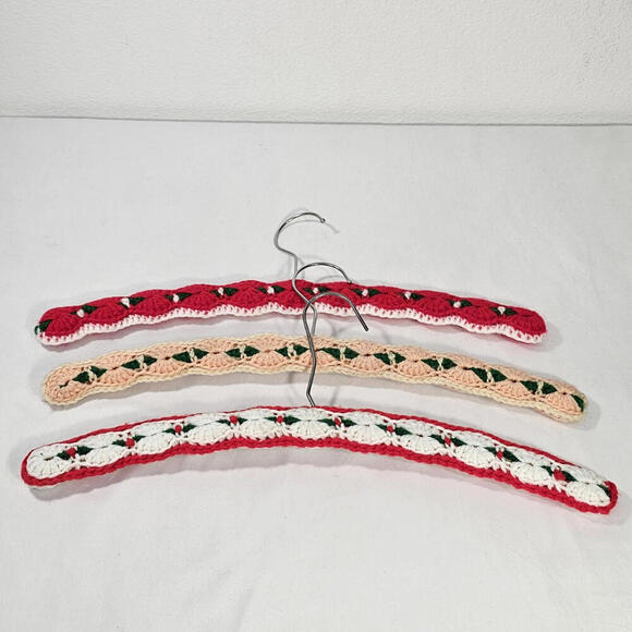VTG Lot of 3 Yarn Covered Wood Hangers Crochet Knit Handmade 70’s Boho - Picture 2 of 4
